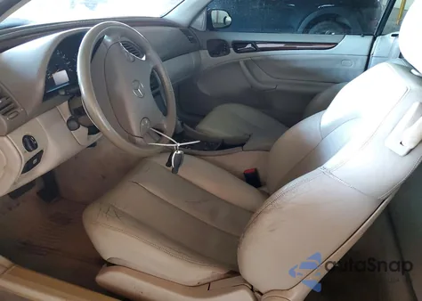 2002 Mercedes-Benz Clk 320 из США, поврежденный, VIN WDBLK65G72T093471